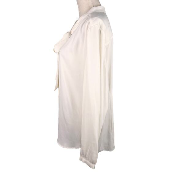 Chico's Blouse Off White 4 XXL 20/22 Button Up Tie Long Sleeves - Picture 11 of 13